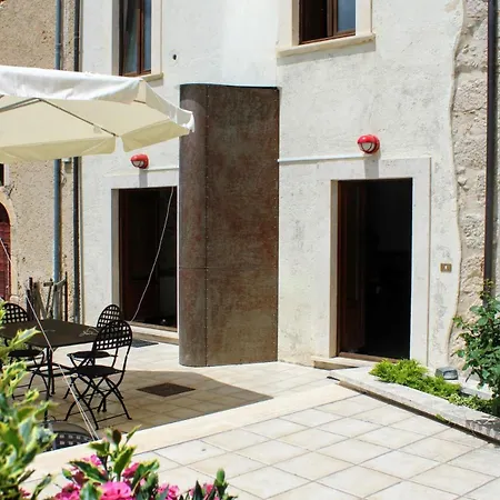 Antica Casa Panoramica Con Sauna E Idromassaggio Tatil Evi