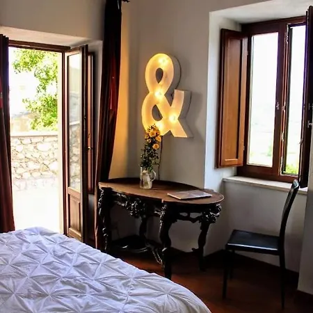 펜션 Antica Casa Panoramica Con Sauna E Idromassaggio *