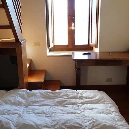 Tatil Evi Antica Casa Panoramica Con Sauna E Idromassaggio *