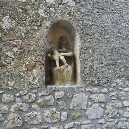 Tatil Evi Antica Casa Panoramica Con Sauna E Idromassaggio