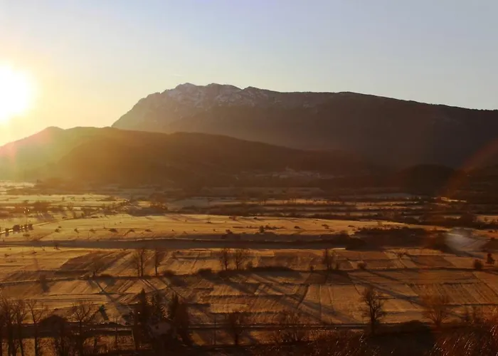 Antica Casa Panoramica Con Sauna E Idromassaggio Ferienhaus Rocca di Cambio